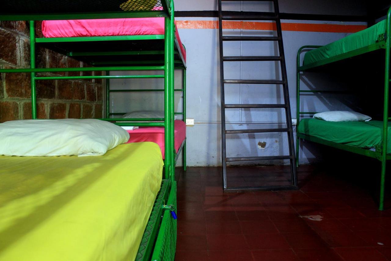 Bigfoot Hostel León Zewnętrze zdjęcie